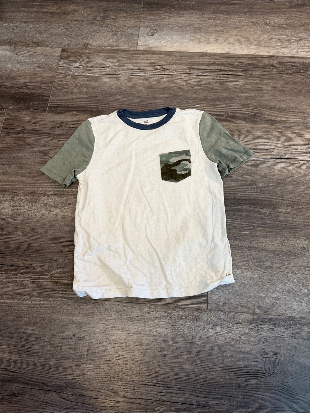 Gap Kids' Short Sleeve Pocket Tee with Camo Accent - White & Olive